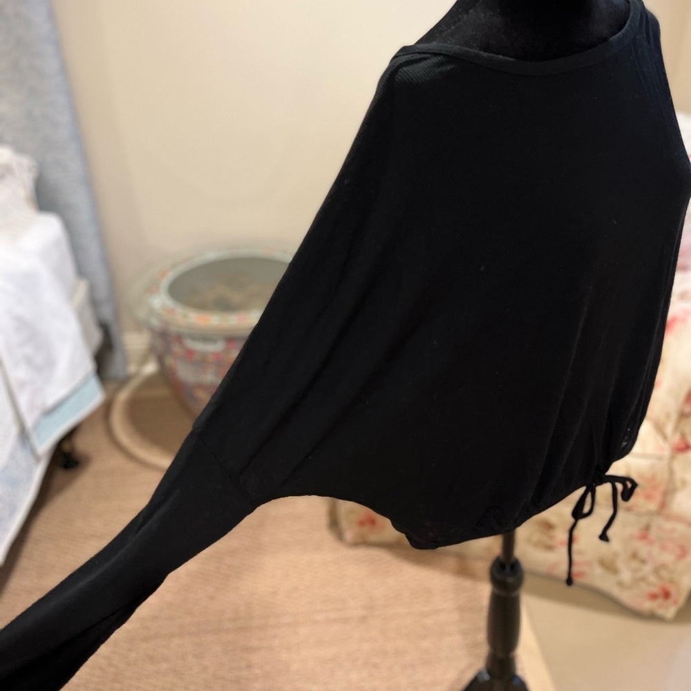 Chaser tie front, drop shoulder sleeve, ribbed, boatneck tee. Black. Size L.